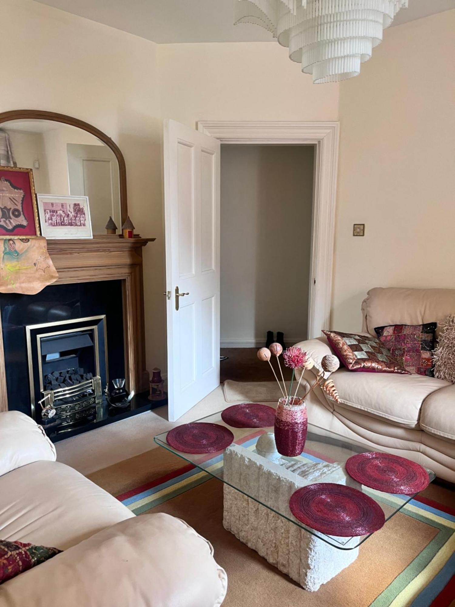 Private Room In Charming Detached House In Newington Эдинбург Экстерьер фото